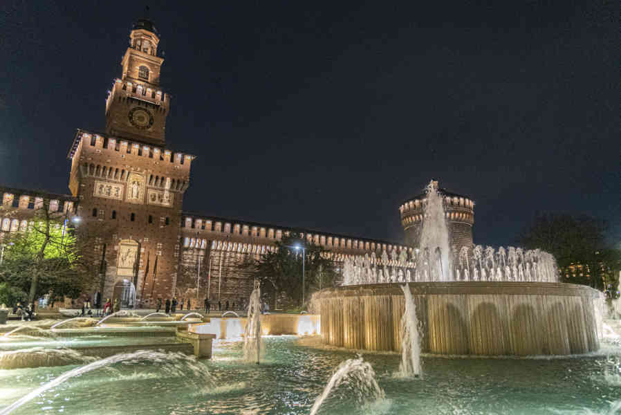 Italia - Milán 118 - castillo Sforzesco de Milán